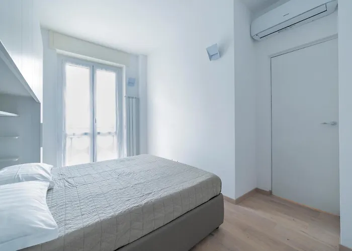 Apartment Guesthost - Cosy With Balcony!
